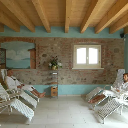 Country house Cascina Le Preseglie