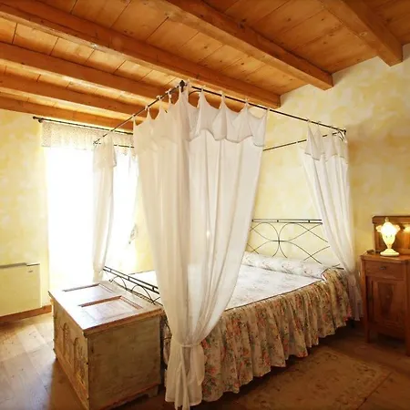 Cascina Le Preseglie Country house *